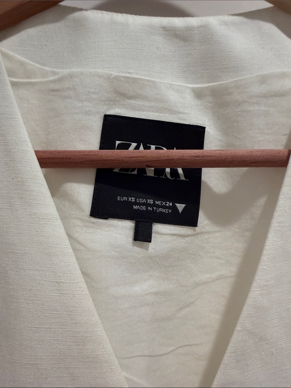 Zara white Tailored Vest - Picture 4 of 4